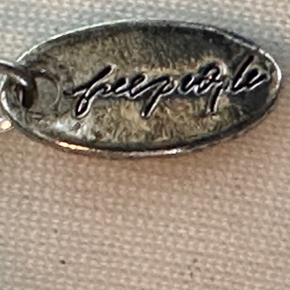 Free People Syrus Necklace‎ NWT OS Silver Black Cabochon Multi-Strand Drop - Picture 6 of 8